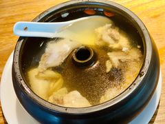 松茸汽锅鸡-中8楼风尚云南菜(颐堤港店)