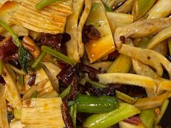 -瑞杰烧烤店·24小时营业(山东路店)