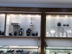 -品真阁华夏典当行(四通桥店)