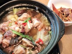 特色鲶鱼砂锅-洪兴砂锅·融合砂锅菜(三站店)