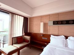 -三亚湾海居雅高铂尔曼度假酒店
