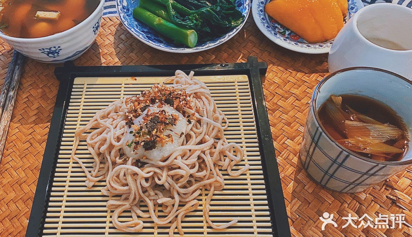 Nara厨房[美甲]｜在家就能GET的日式山药荞麦冷面🍜