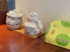 -裕兴记•蟹黄面馆(人民广场店)