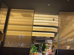 -钱小奴海鲜自助黑金店(杭州滨江龙湖店)