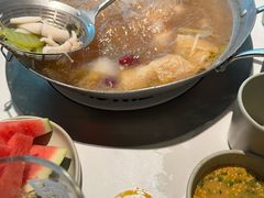-左庭右院鲜牛肉火锅(金山万达店)