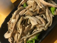 -洪氏嗨捞·广东猪肚鸡·椰子鸡火锅(西咸万象城店)