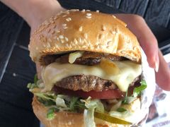 -The Habit Burger Grill 哈比特汉堡(爱琴海店)