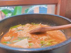 -银米·云南传统过桥米线(双廊黑金冠店)