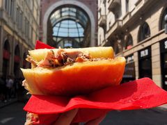 -文艺复兴百货(米兰大教堂广场店)