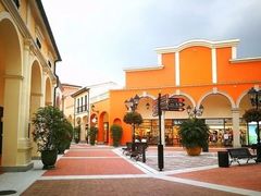 -佛罗伦萨小镇广佛名品奥特莱斯(疏港路店)