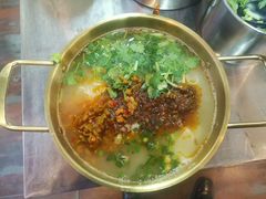 -峰味香.酱香米线.黄焖鸡(定西路店)