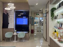 -维乐口腔(美维云门诊陆家嘴店)