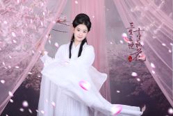 点击看大图 -后宫·古装汉服京剧儿童亲子全家福摄影