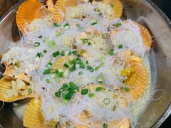 蒜蓉粉丝蒸扇贝-石岐乳鸽村(南海第三分店)