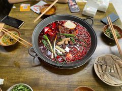 -黄潇洒老火锅(九眼桥宏济巷店)