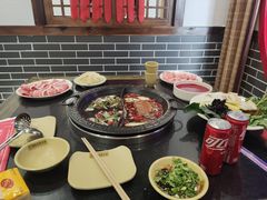 -宽板凳老灶火锅(南礼士路店)