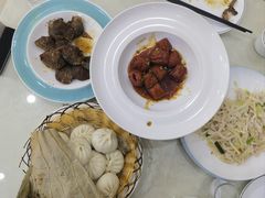 荷叶蒸肉包-聚丰德饭店(经五路店)
