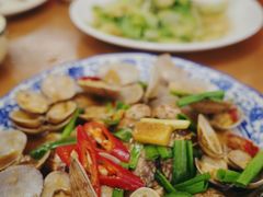 姜葱炒白贝-鑫鸿达·海鲜闽菜热炒小馆(中山路店)