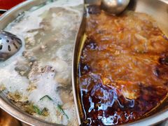 -老石黑山羊毛驴肉火锅(金凯广场店)