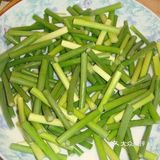 玉米厨房一一下酒下饭的蒜苔炒牛肉