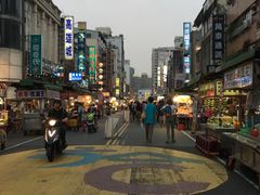 -六合夜市