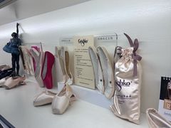 -上海路易十四芭蕾良品舞蹈用品店(美丽华商务中心店)