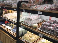面包甜点陈列柜-鸿瑞興面馆(梅岭店)