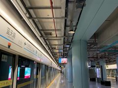 -蓝天路(地铁站)