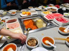 -海底捞火锅鲜切牛肉主题店(长寿路店)