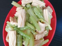 芹菜腐竹-卤煮老北京酱肉馆