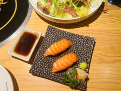 三文鱼寿司-大和食乐·鲜和牛酸汤火锅(环宇荟店)