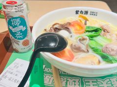 -蒙自源米线大王(东站店)