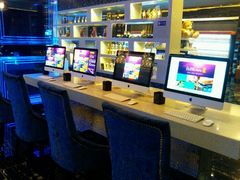 等位区-麦霸KTV(光谷店)