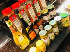 自助调料区-索菲特西湖大酒店·香榭丽全日候餐厅(南山路店)