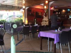 -Pakwan Restaurant & Bar