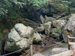 -藏龙百瀑风景区