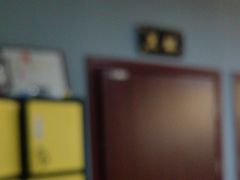 -不倒翁实景剧情密室逃脱(光明凤凰城站店)