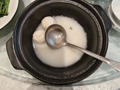 -莲餐厅·湖北菜·潜江小龙虾店(愚园路店)