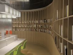 -涨巢·潮玩水疗局