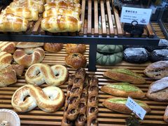 -焙丽拾光(麦凯乐直营店)