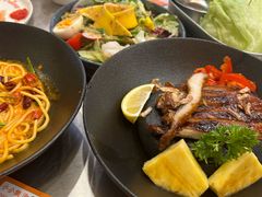 -小小集渔·泰式大排档(太古里香槟店)