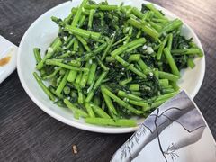 蒜泥茼蒿-怡恬园海鲜(恒大威尼斯店)