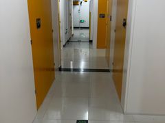 -安东易迷你自助仓储寄存仓库(草桥店)