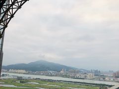 -影汇之星8字形摩天轮