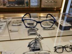 -精益眼镜(广埠屯店)