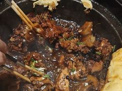 -咱屯子铁锅炖直营店(保利店)