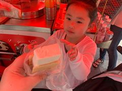 -詹爷爷乌节路街头冰淇淋