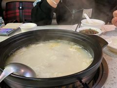 胡椒猪肚鸡-顺德公广东猪肚鸡·煲仔饭(白石洲店)