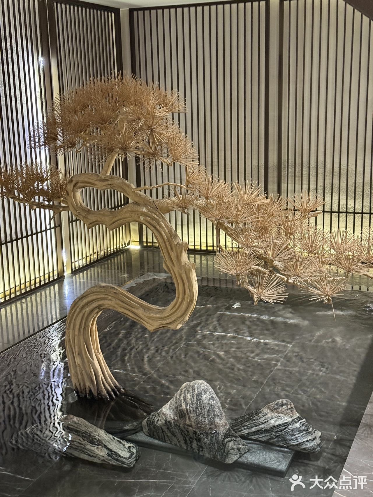 在武汉汉街！吃到了坠伟大的餐厅……