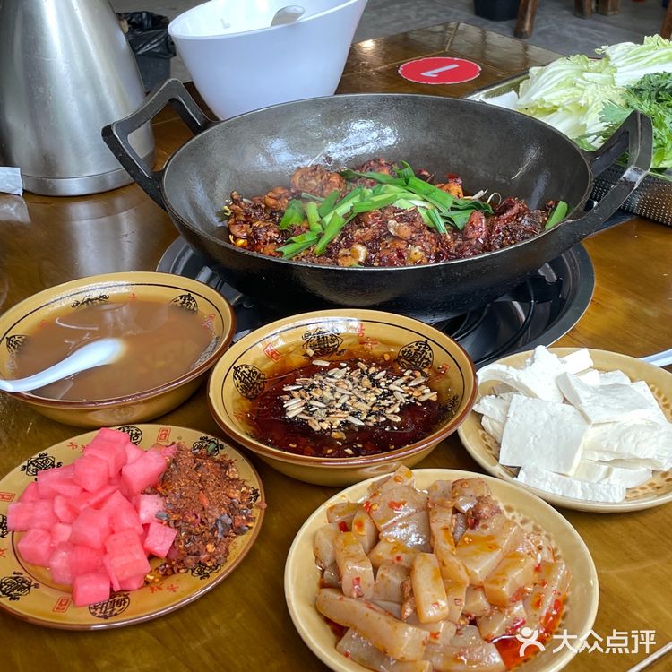 贵阳｜市区里的辣子鸡